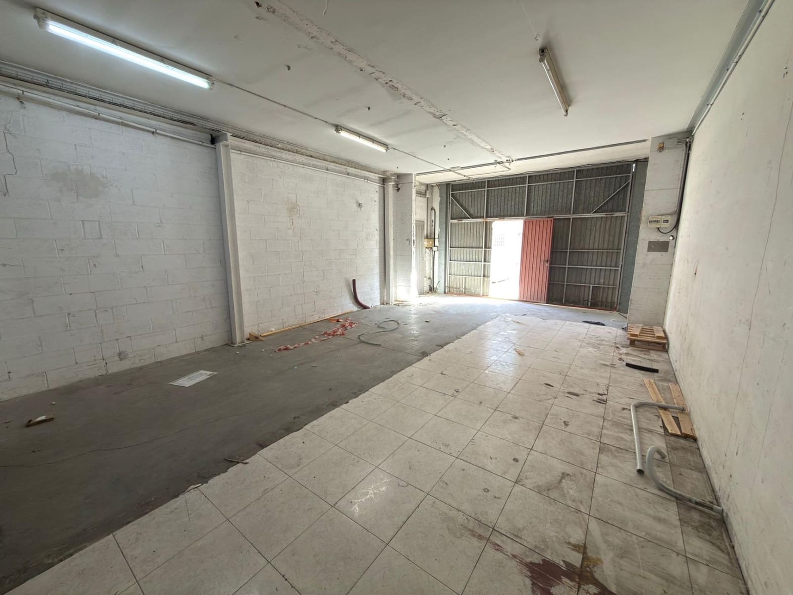 Business for sale in Igualada - € 225,000 (Ref: 9449183)