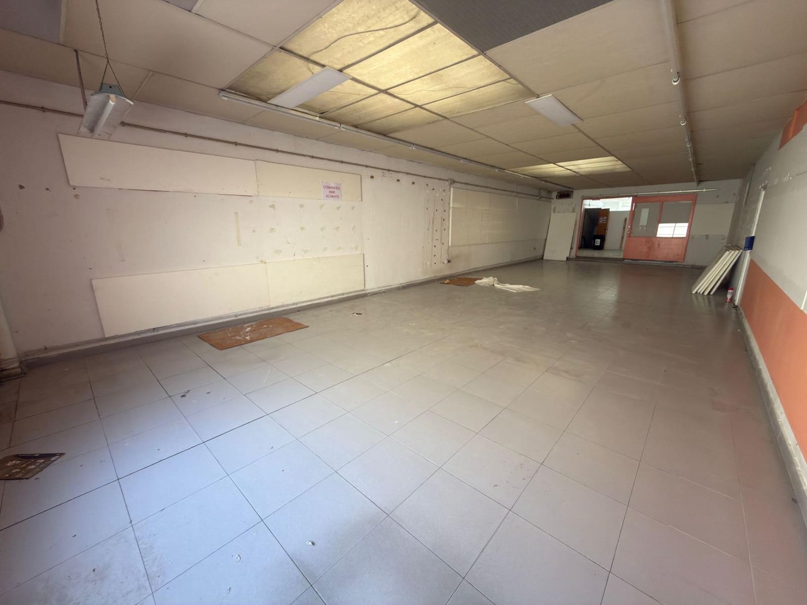 Business for sale in Igualada - € 225,000 (Ref: 9449183)