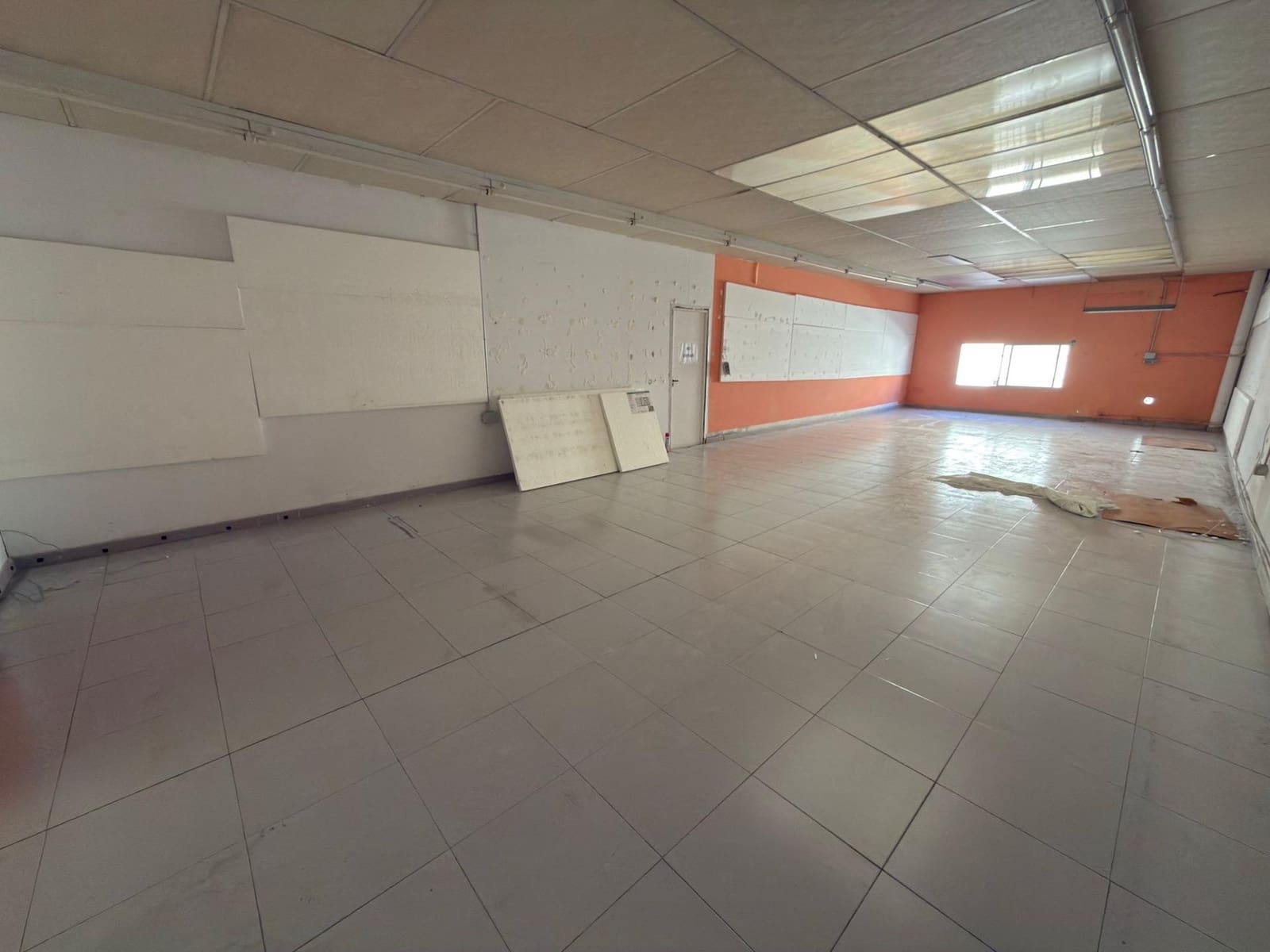 Business for sale in Igualada - € 225,000 (Ref: 9449183)