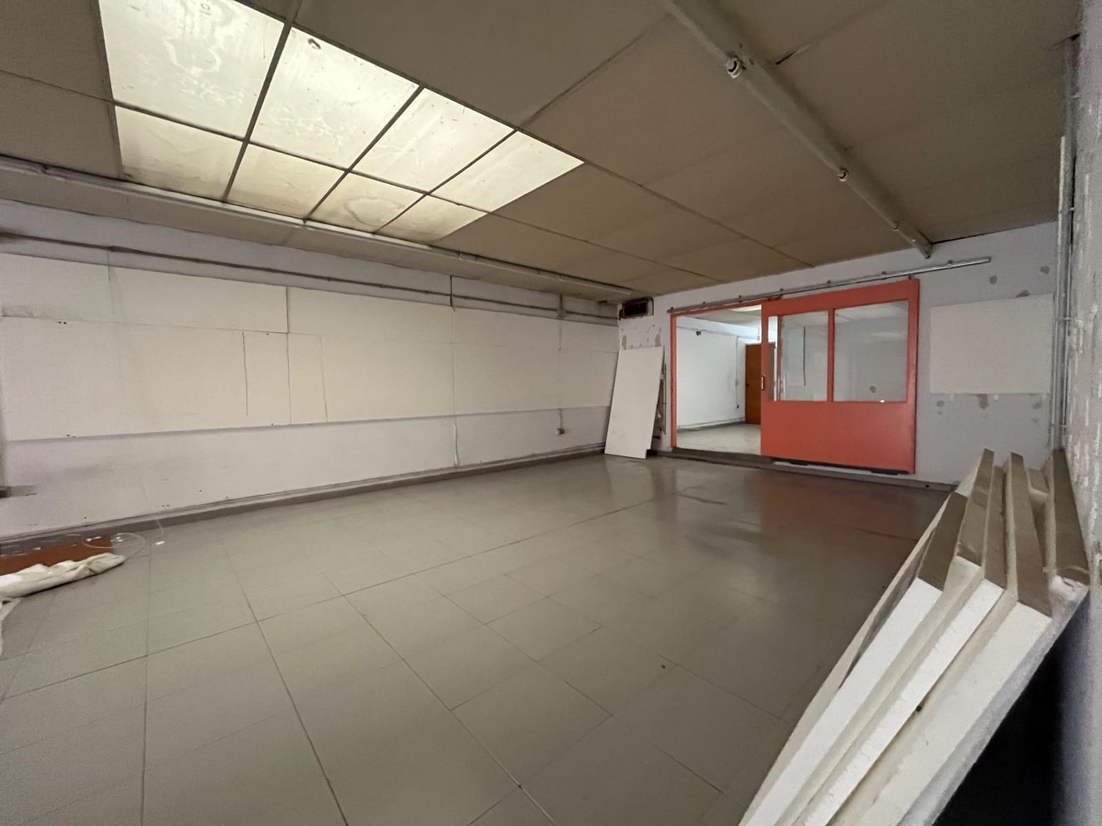 Business for sale in Igualada - € 225,000 (Ref: 9449183)