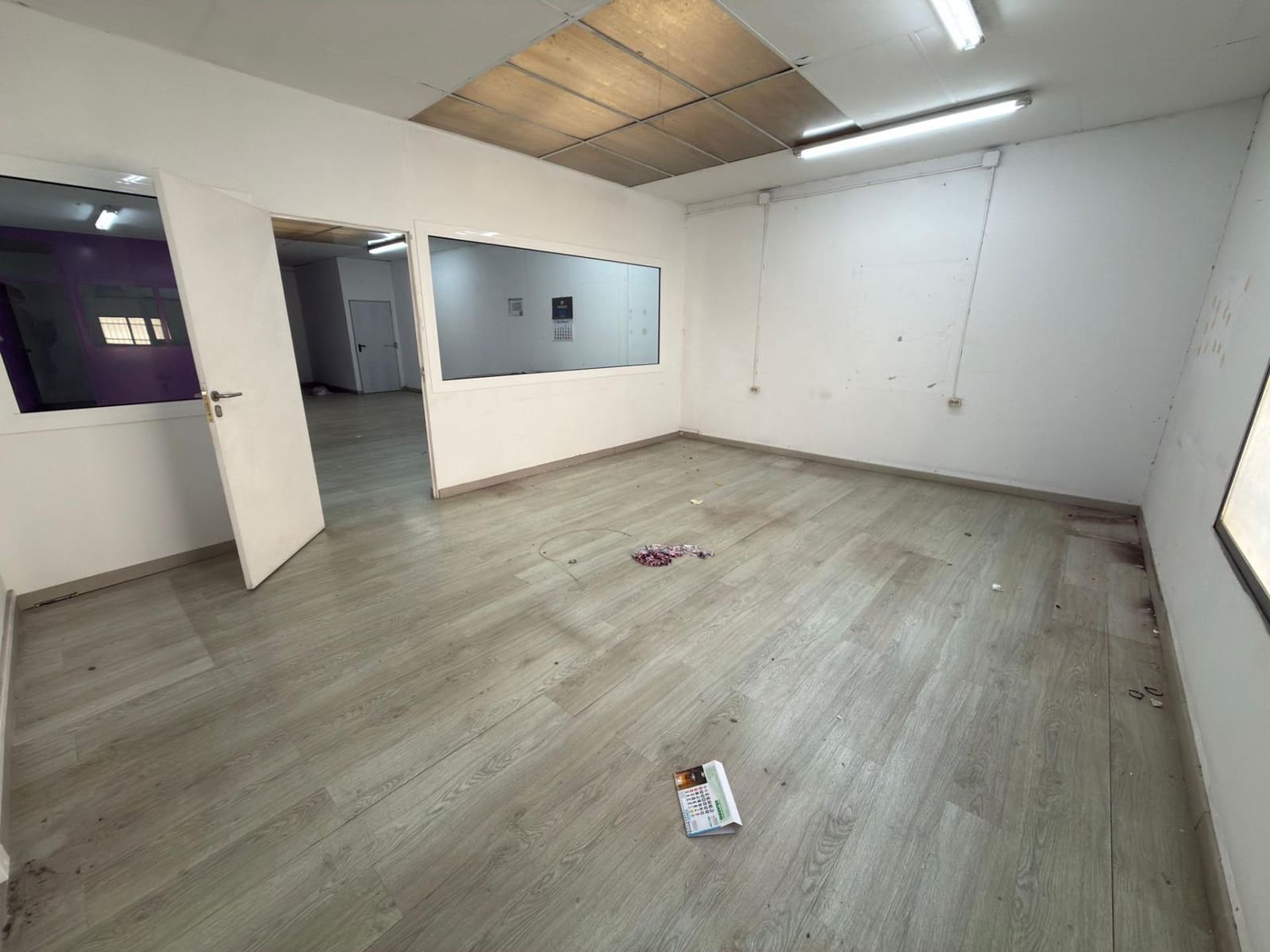 Business for sale in Igualada - € 225,000 (Ref: 9449183)