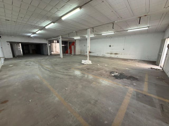 Yritys myytävänä paikassa Igualada - 225 000 € (Ref: 9449183)