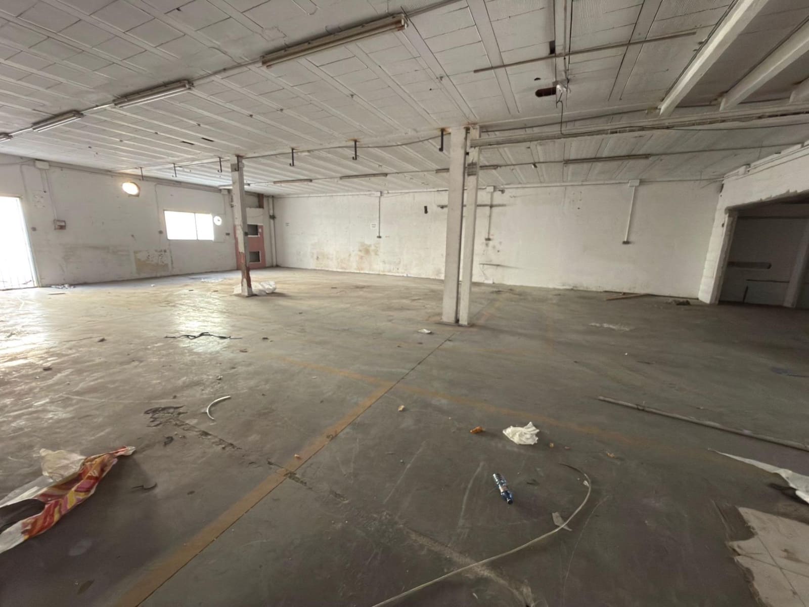 Business for sale in Igualada - € 225,000 (Ref: 9449183)