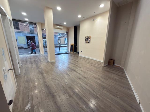 Erhverv til leje i Igualada - € 800 (Ref: 9456264)