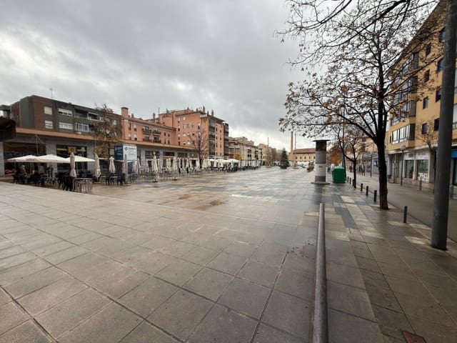 Erhverv til salg i Igualada - € 177.000 (Ref: 9456265)