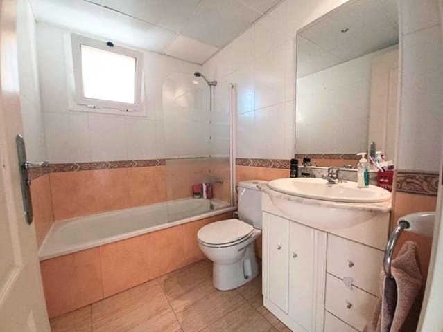 2 Zimmer Wohnung zu verkaufen in Salou mit Pool - 175.000 € (Ref: 9456266)