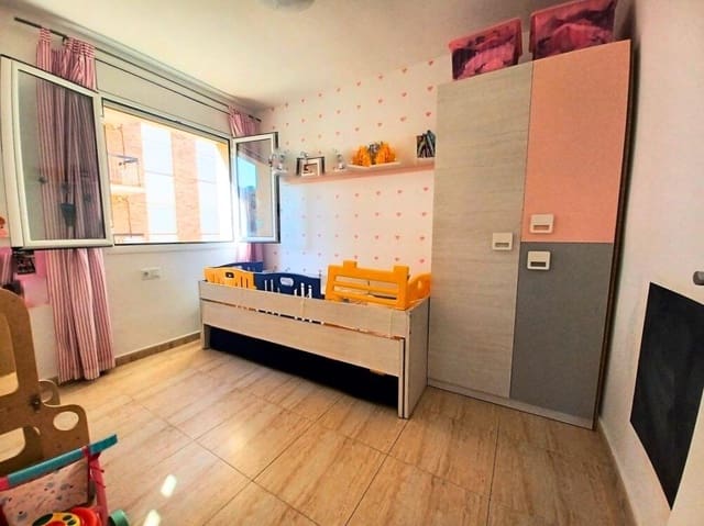 2 Zimmer Wohnung zu verkaufen in Salou mit Pool - 175.000 € (Ref: 9456266)