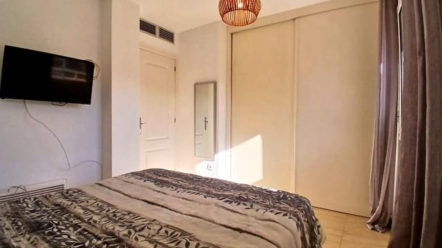 2 soverom Leilighet til salgs i Salou med svømmebasseng - € 175 000 (Ref: 9456266)