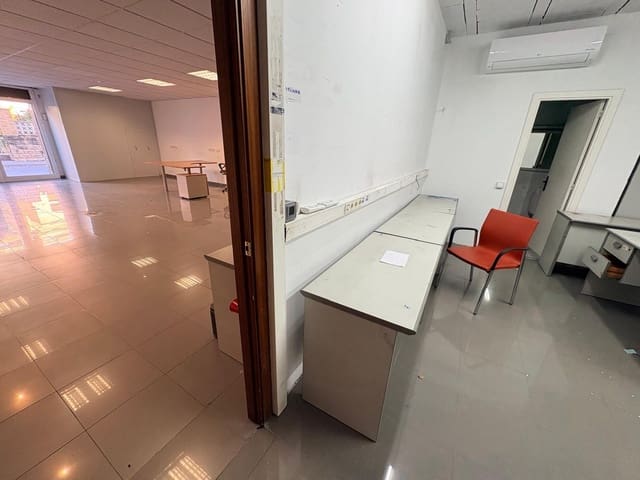 Kommersiell til leie i Igualada - € 1 000 (Ref: 9468490)