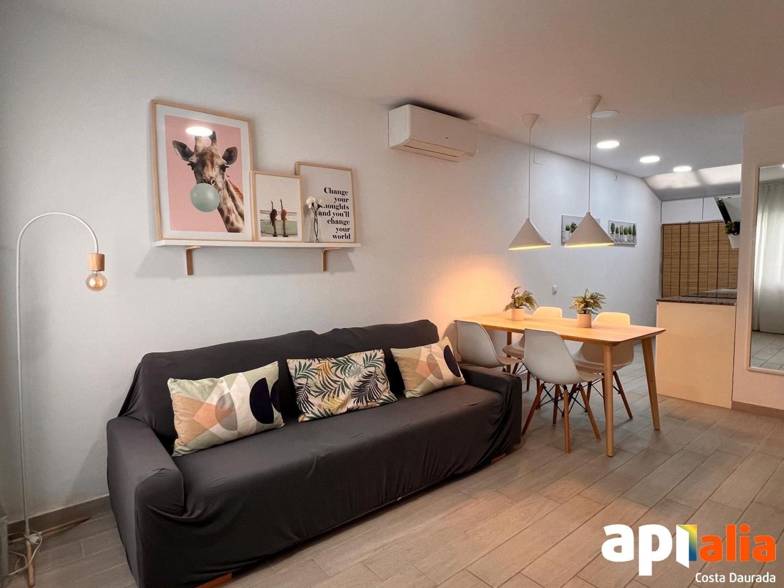 2 bedroom Apartment for sale in Salou - € 160,000 (Ref: 9470718)