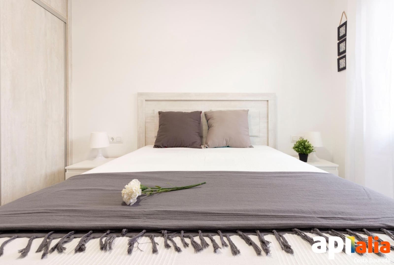 2 bedroom Apartment for sale in Salou - € 160,000 (Ref: 9470718)