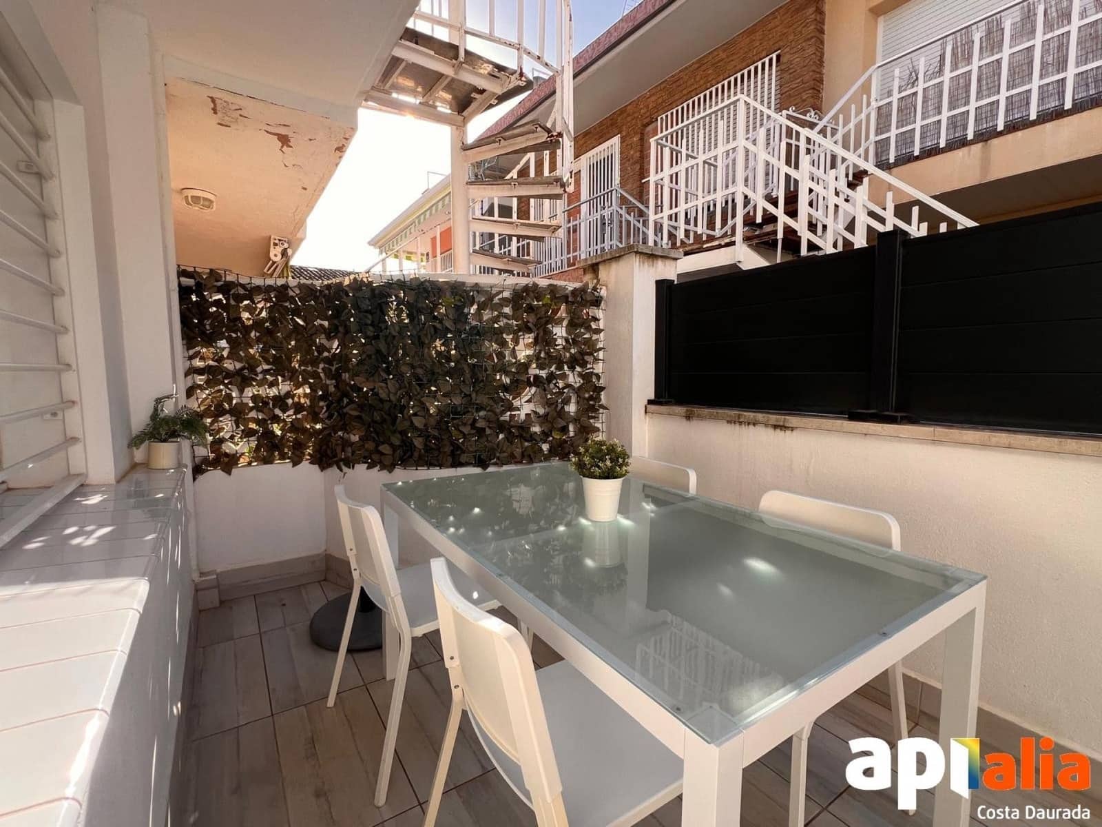 2 bedroom Apartment for sale in Salou - € 160,000 (Ref: 9470718)