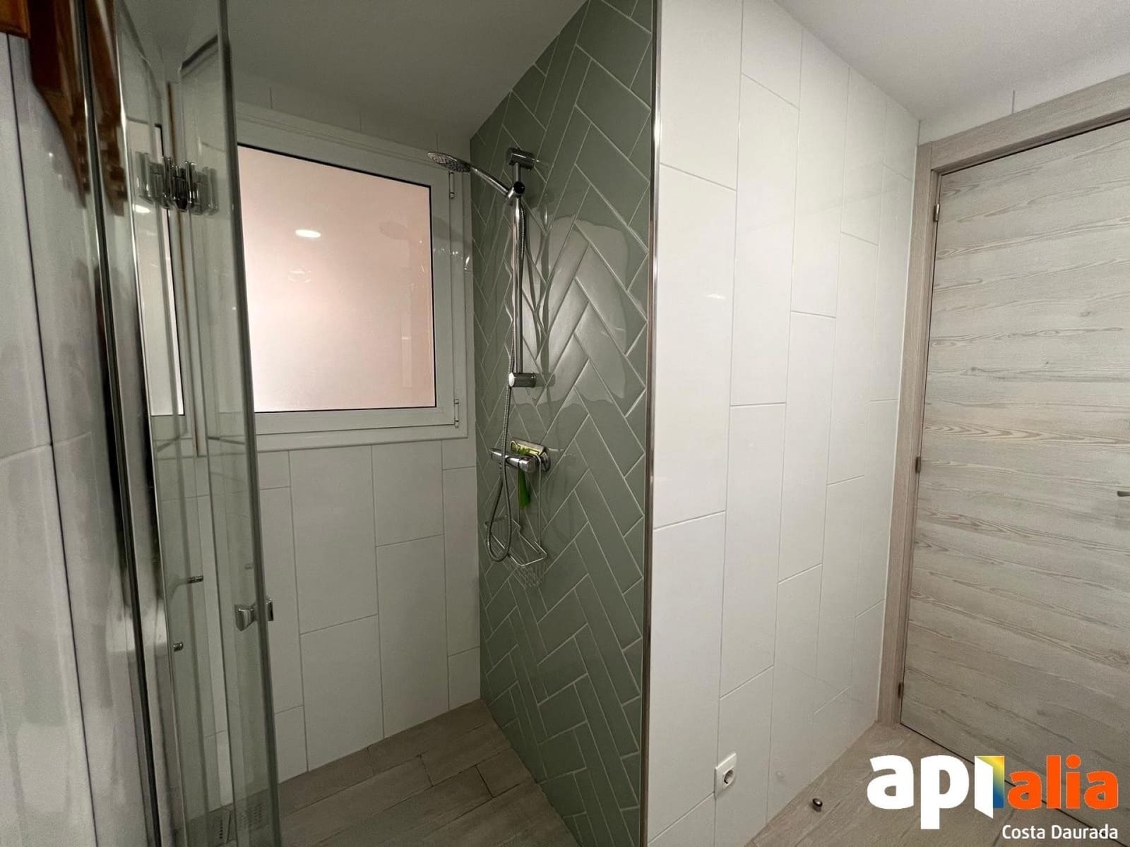 2 bedroom Apartment for sale in Salou - € 160,000 (Ref: 9470718)