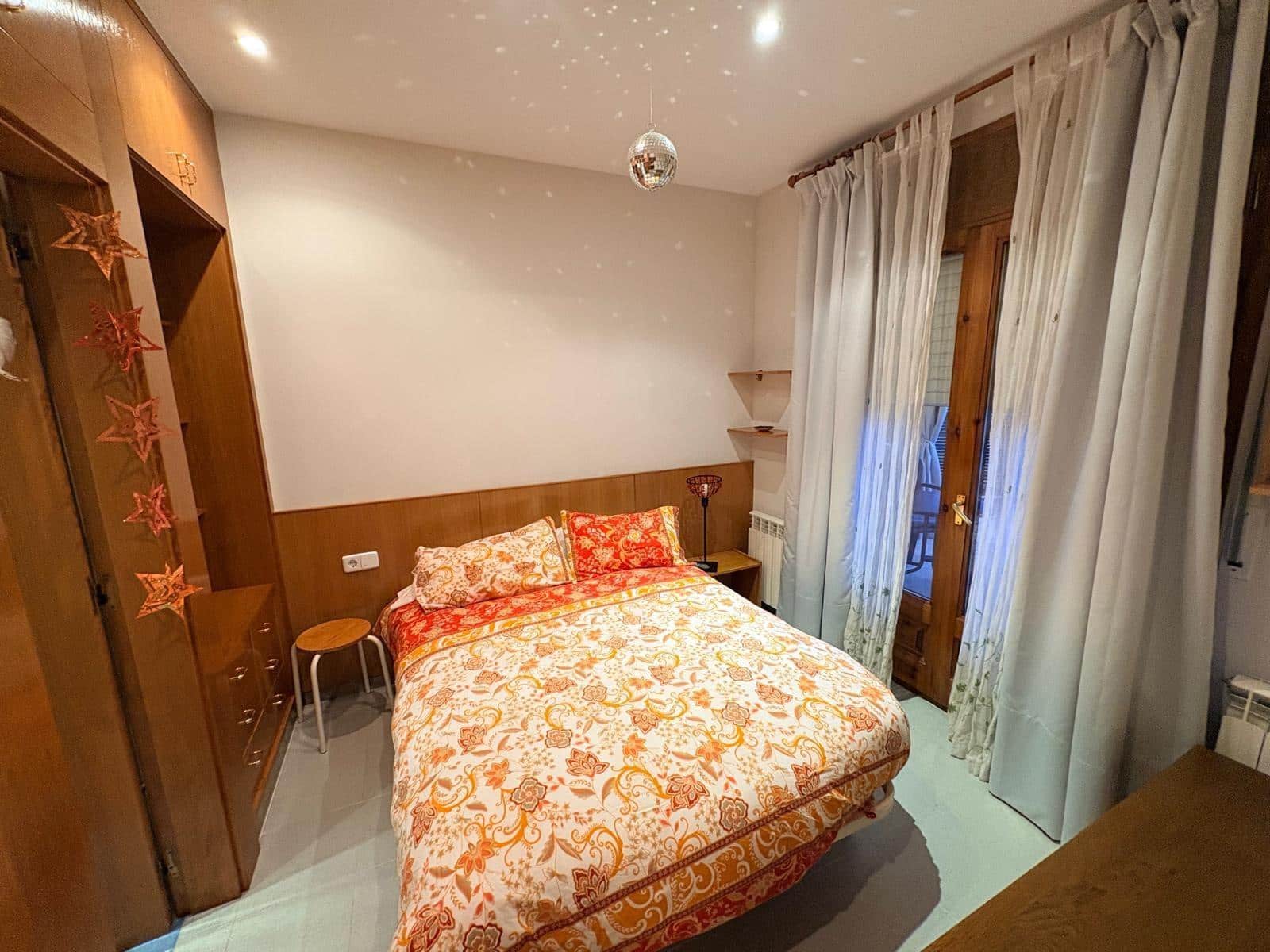 5 bedroom Townhouse for sale in La Torre de Claramunt with garage - € 320,000 (Ref: 9499110)