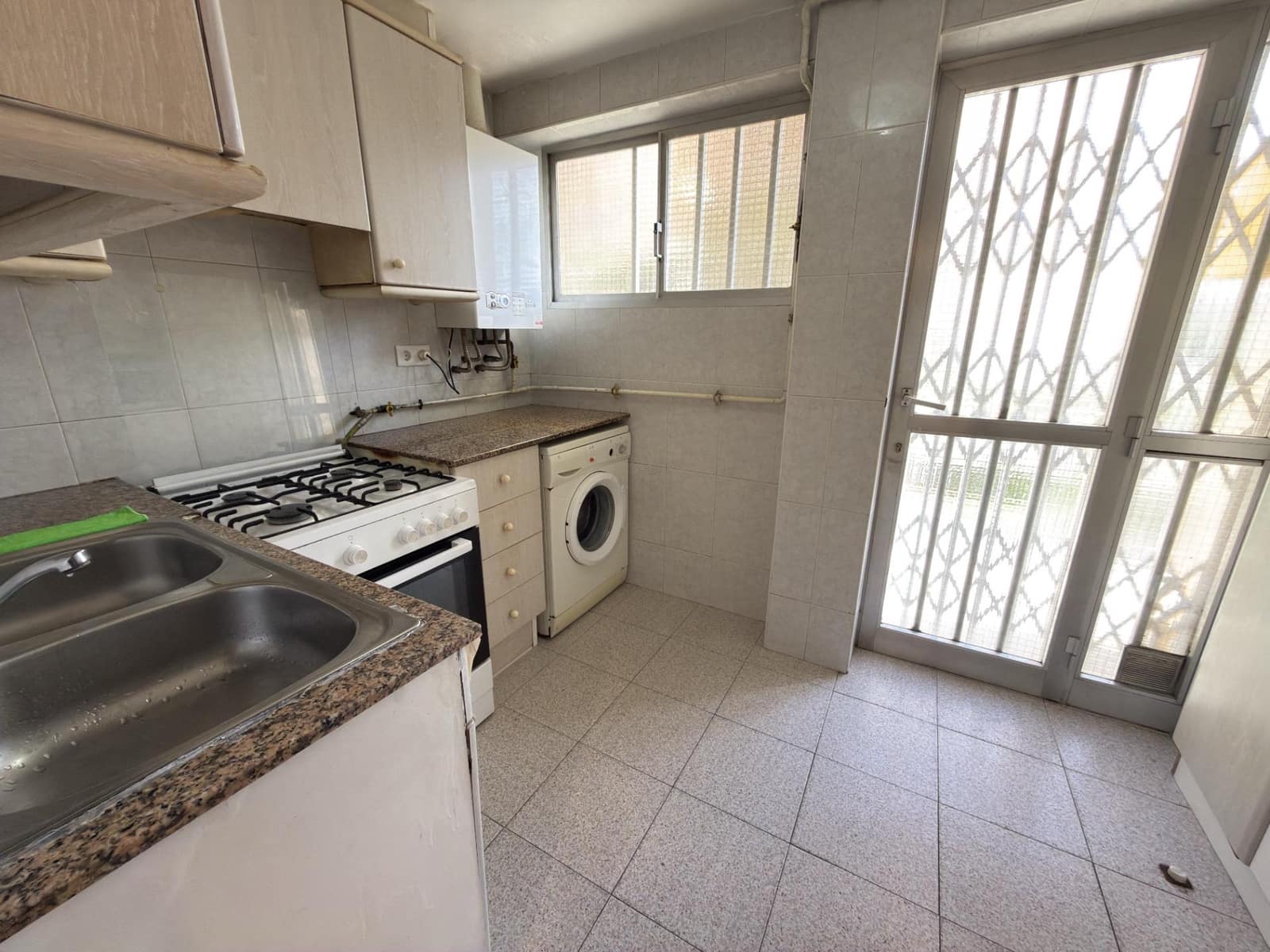 3 bedroom Flat for sale in Igualada - € 92,000 (Ref: 9504296)