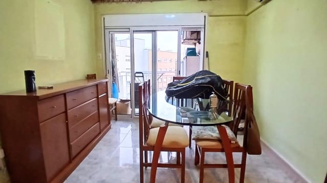 2 bedroom Flat for sale in Salou with pool - € 149,000 (Ref: 9508878)