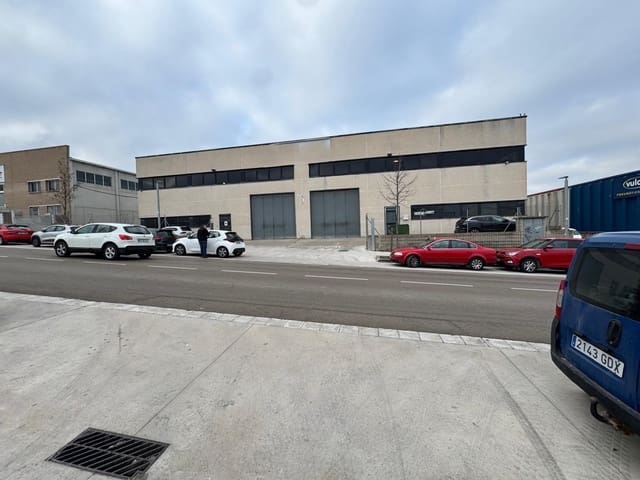 Företag att hyra i Igualada med garage - 9 240 € (Ref: 9508879)