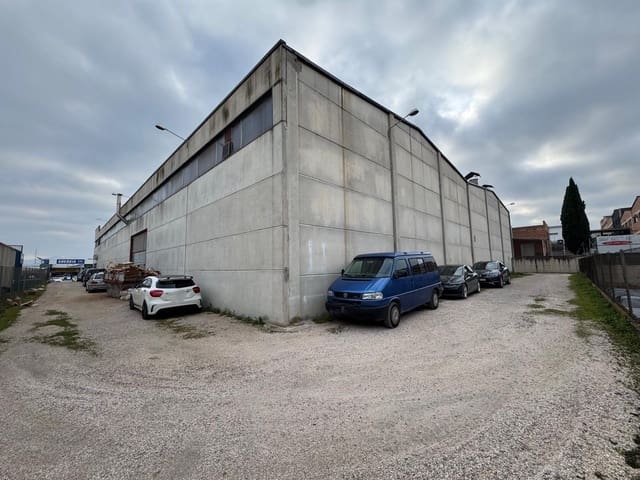 Företag att hyra i Igualada med garage - 9 240 € (Ref: 9508879)