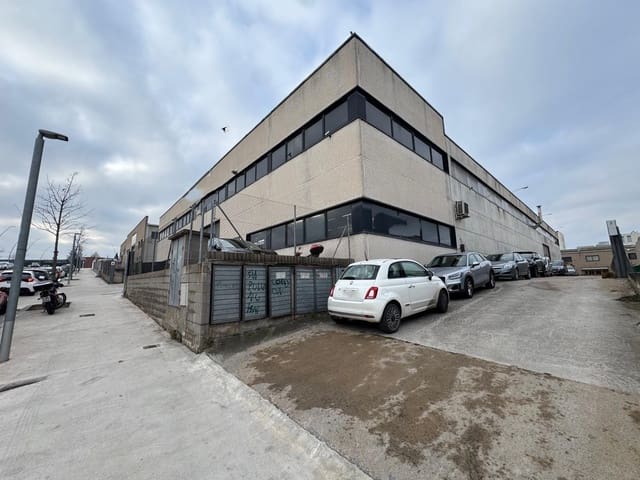 Företag att hyra i Igualada med garage - 9 240 € (Ref: 9508879)