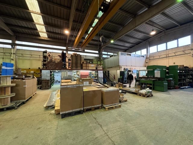 Företag att hyra i Igualada med garage - 9 240 € (Ref: 9508879)