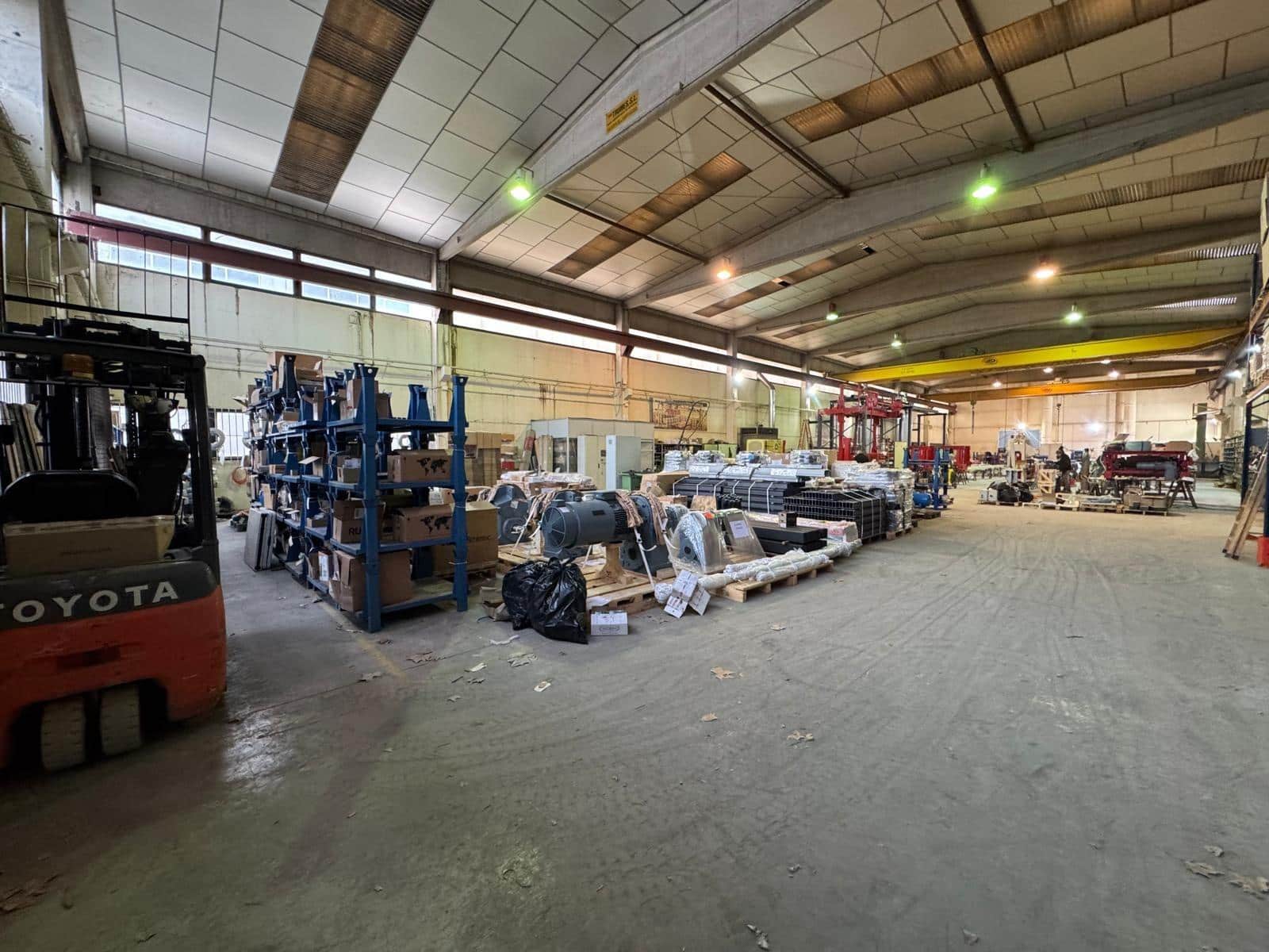 Företag att hyra i Igualada med garage - 9 240 € (Ref: 9508879)