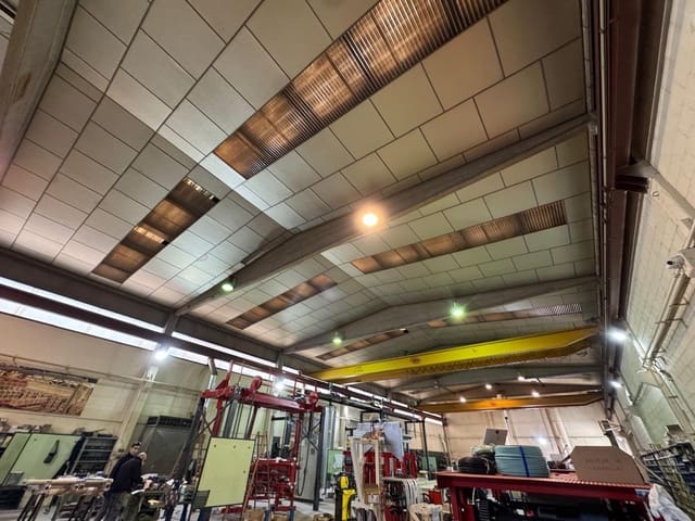 Företag att hyra i Igualada med garage - 9 240 € (Ref: 9508879)