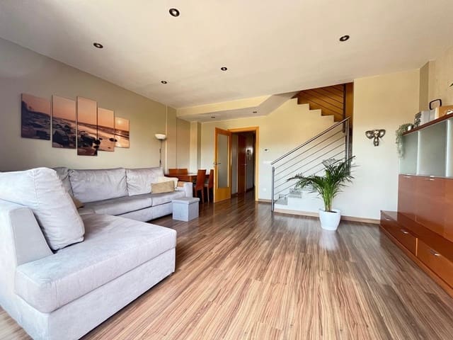 4 soveværelse Villa til salg i Vallbona d'Anoia - € 340.000 (Ref: 9524303)