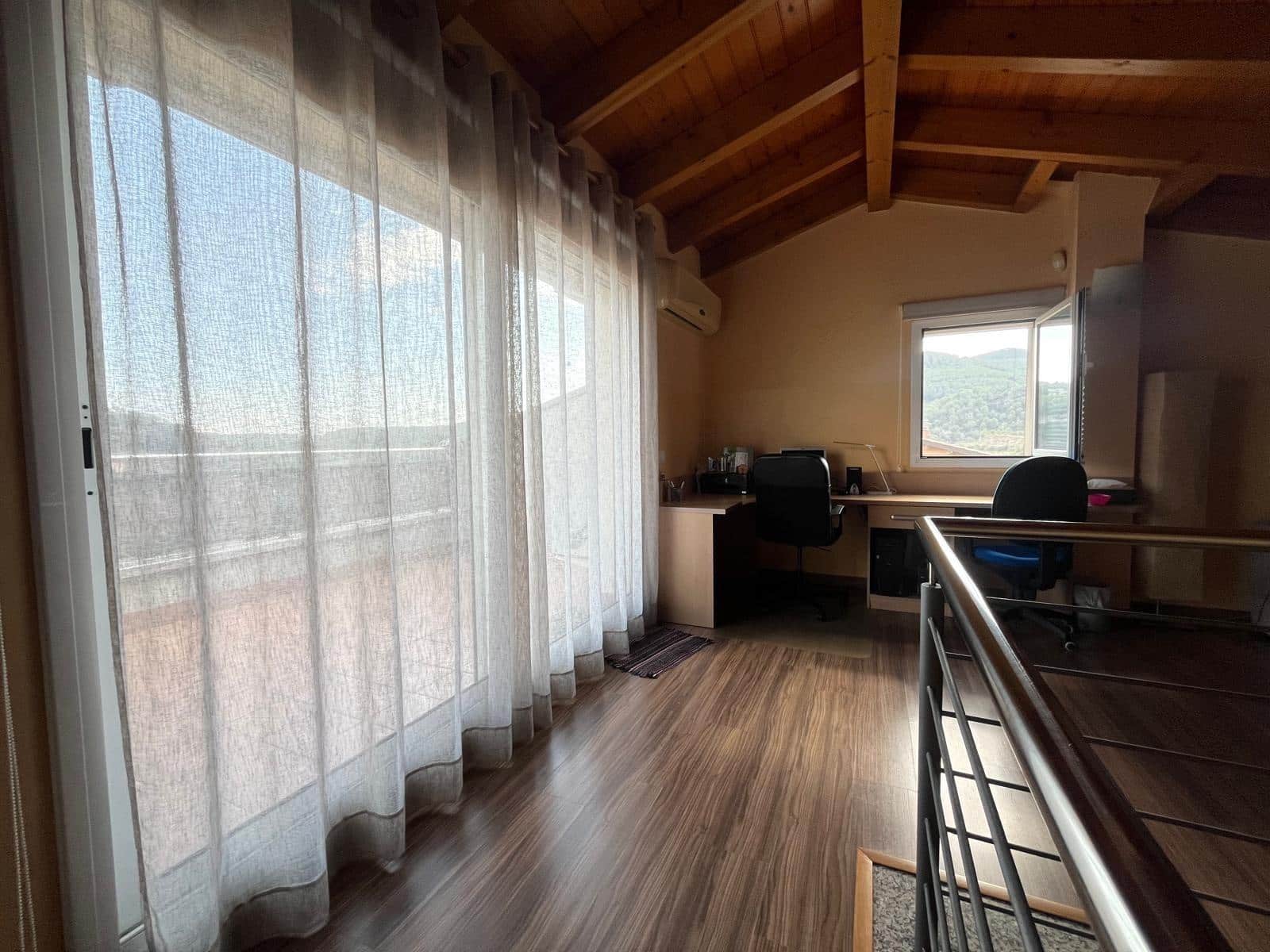 4 soveværelse Villa til salg i Vallbona d'Anoia med garage - € 340.000 (Ref: 9524303)