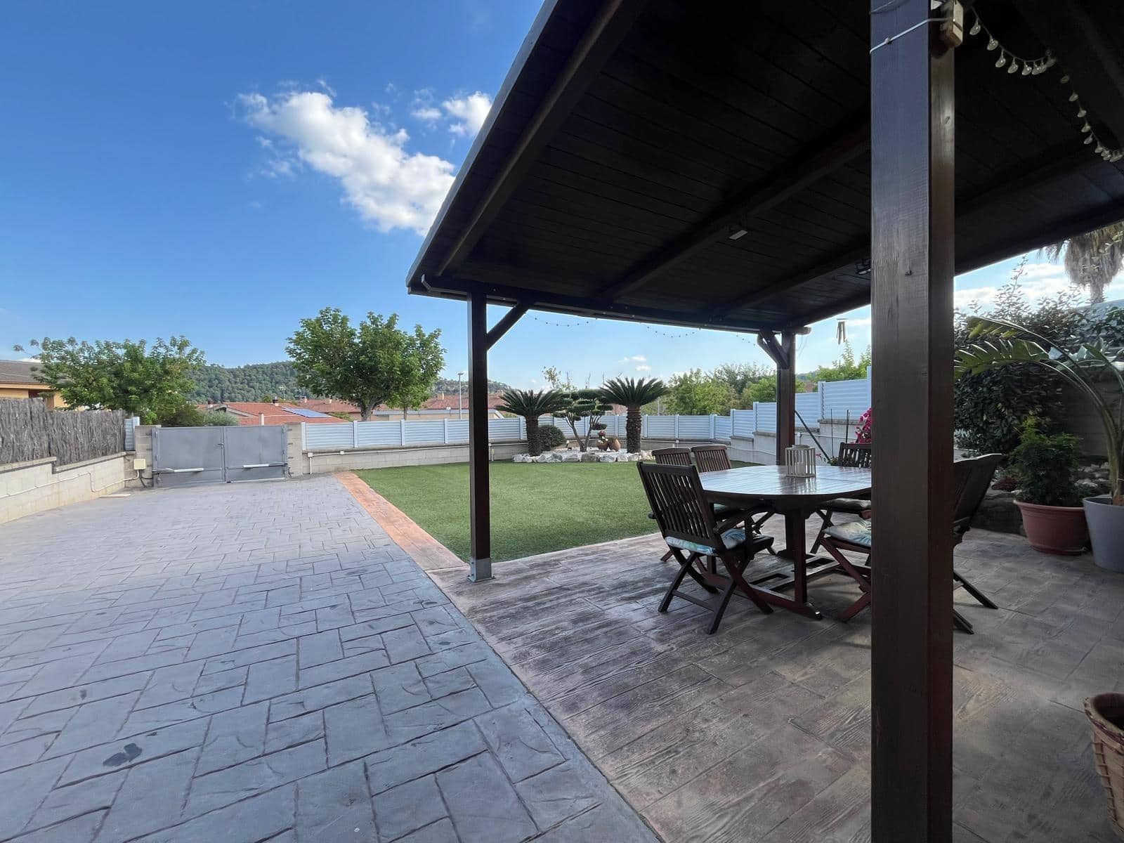 4 soveværelse Villa til salg i Vallbona d'Anoia med garage - € 340.000 (Ref: 9524303)