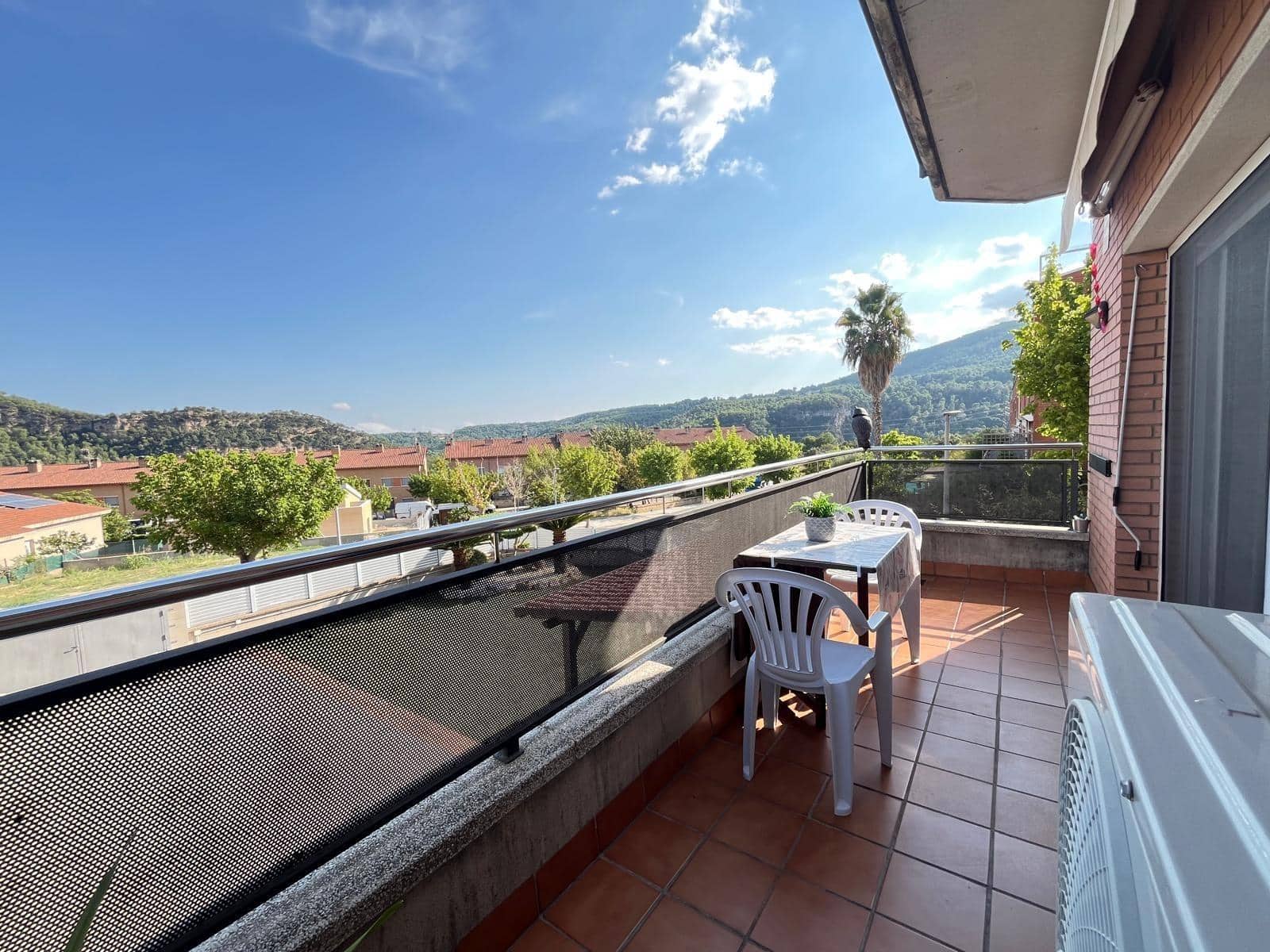 4 soveværelse Villa til salg i Vallbona d'Anoia med garage - € 340.000 (Ref: 9524303)