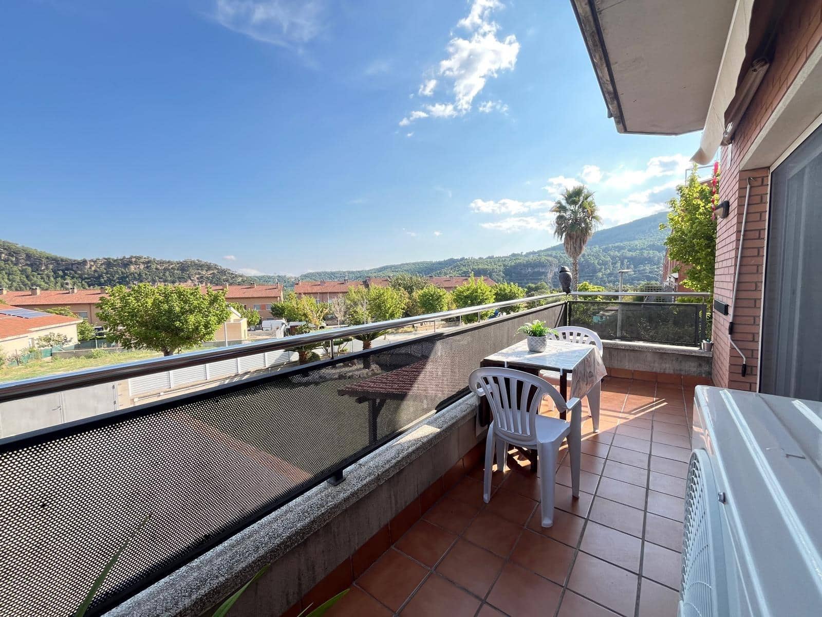 4 soveværelse Villa til salg i Vallbona d'Anoia med garage - € 340.000 (Ref: 9524303)