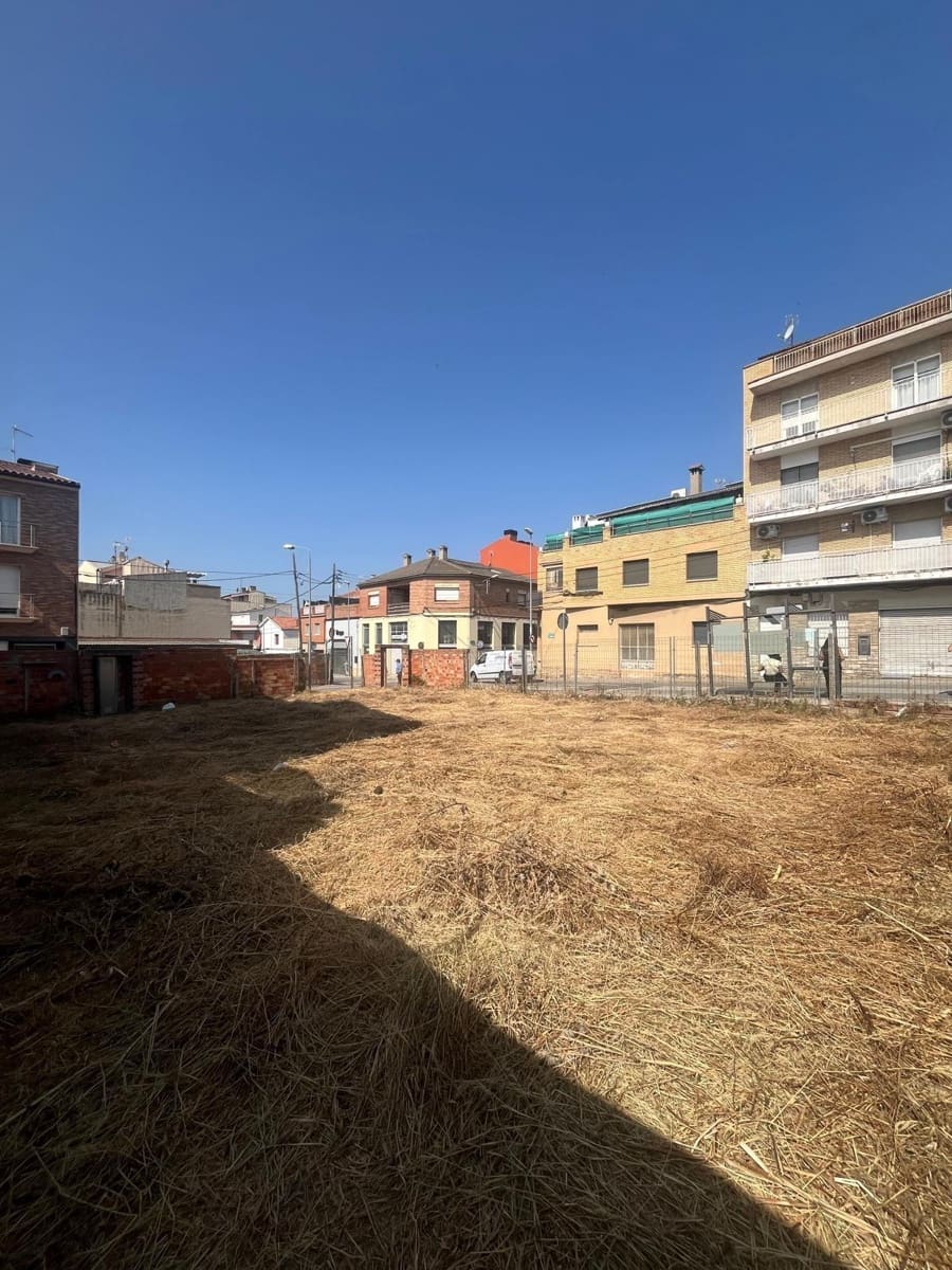 Terrain à Bâtir à vendre à Vilanova del Cami - 10 000 € (Ref: 9537325)
