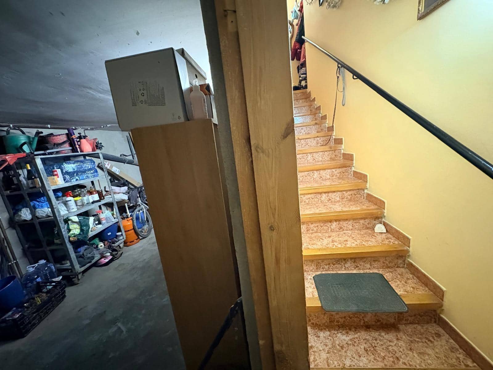 4 bedroom Townhouse for sale in Santa Coloma de Queralt with garage - € 150,000 (Ref: 9565244)