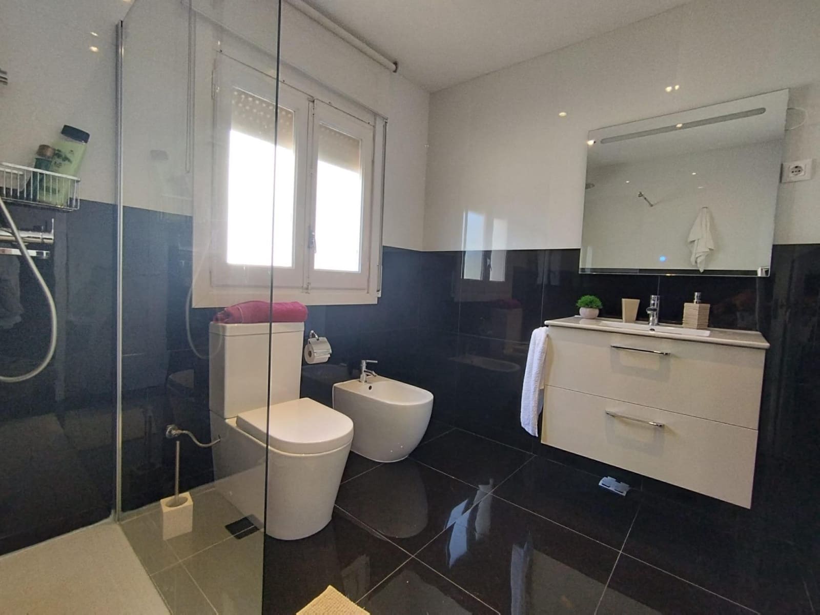 5 bedroom Terraced Villa for sale in Salou with pool garage - € 495,000 (Ref: 9568661)