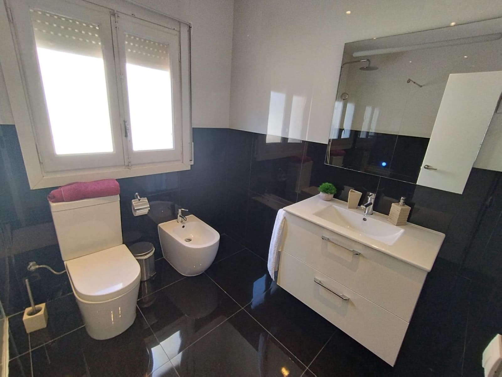 5 bedroom Terraced Villa for sale in Salou with pool garage - € 495,000 (Ref: 9568661)