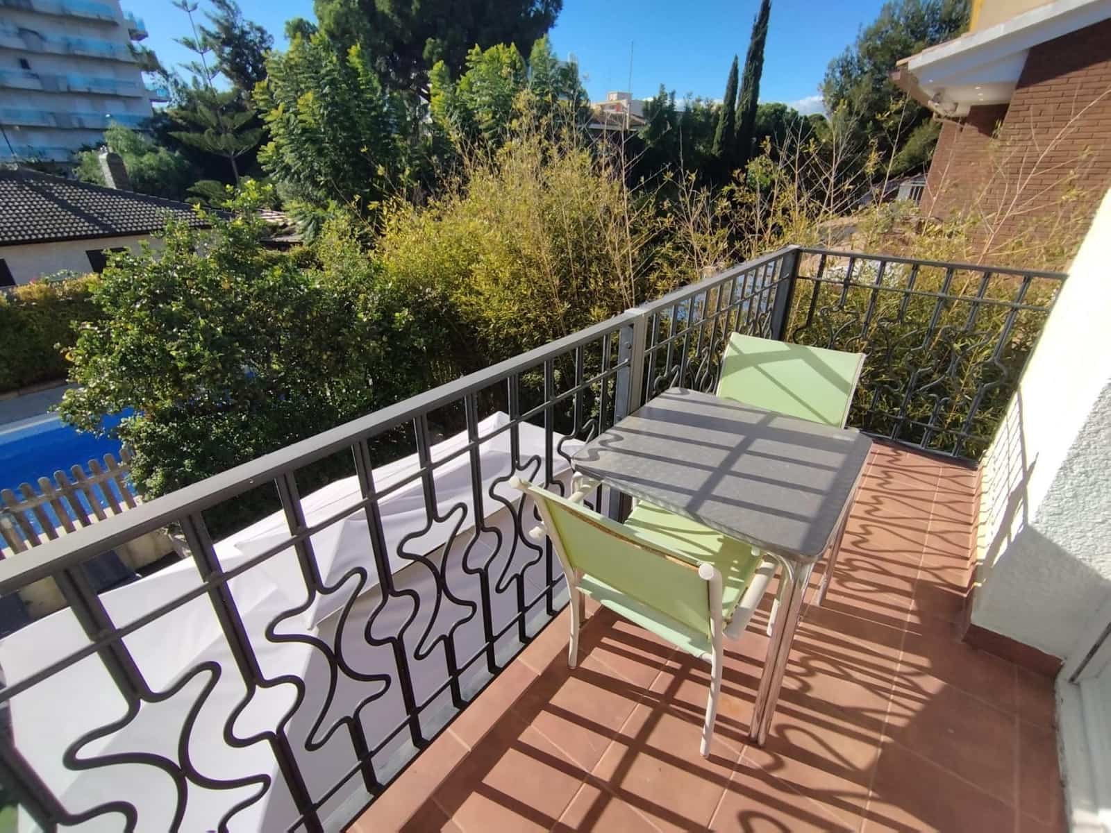 5 bedroom Terraced Villa for sale in Salou with pool garage - € 495,000 (Ref: 9568661)