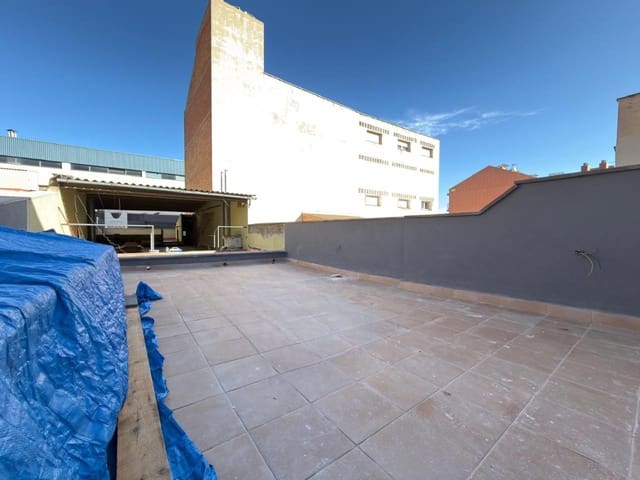 3 makuuhuone Asunto myytävänä paikassa Igualada - 299 900 € (Ref: 9568662)