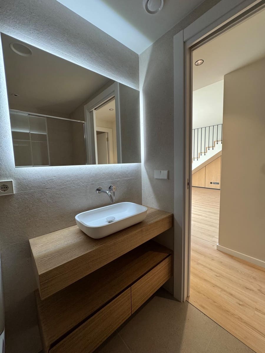 3 bedroom Apartment for sale in Igualada with garage - € 325,000 (Ref: 9576706)