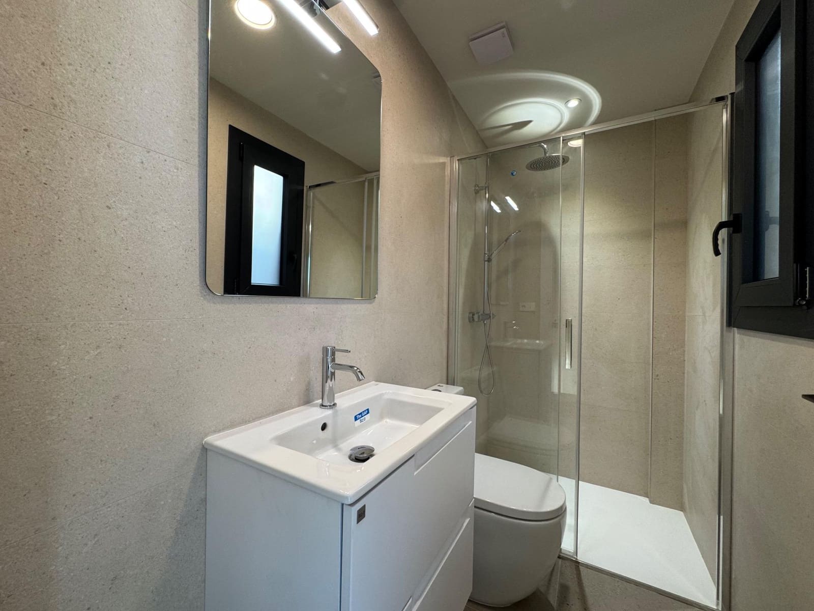 3 bedroom Apartment for sale in Igualada with garage - € 325,000 (Ref: 9576706)