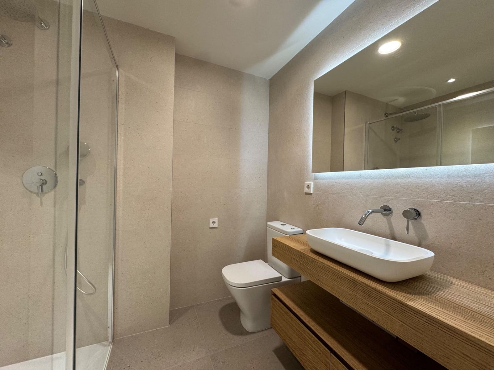 3 bedroom Apartment for sale in Igualada with garage - € 325,000 (Ref: 9576706)