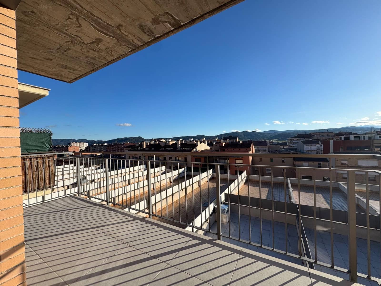 3 bedroom Apartment for sale in Igualada with garage - € 325,000 (Ref: 9576706)
