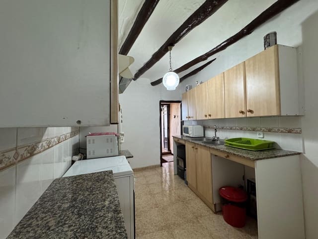 Casa de 3 habitaciones en Cervera en venta - 68.000 € (Ref: 9582948)