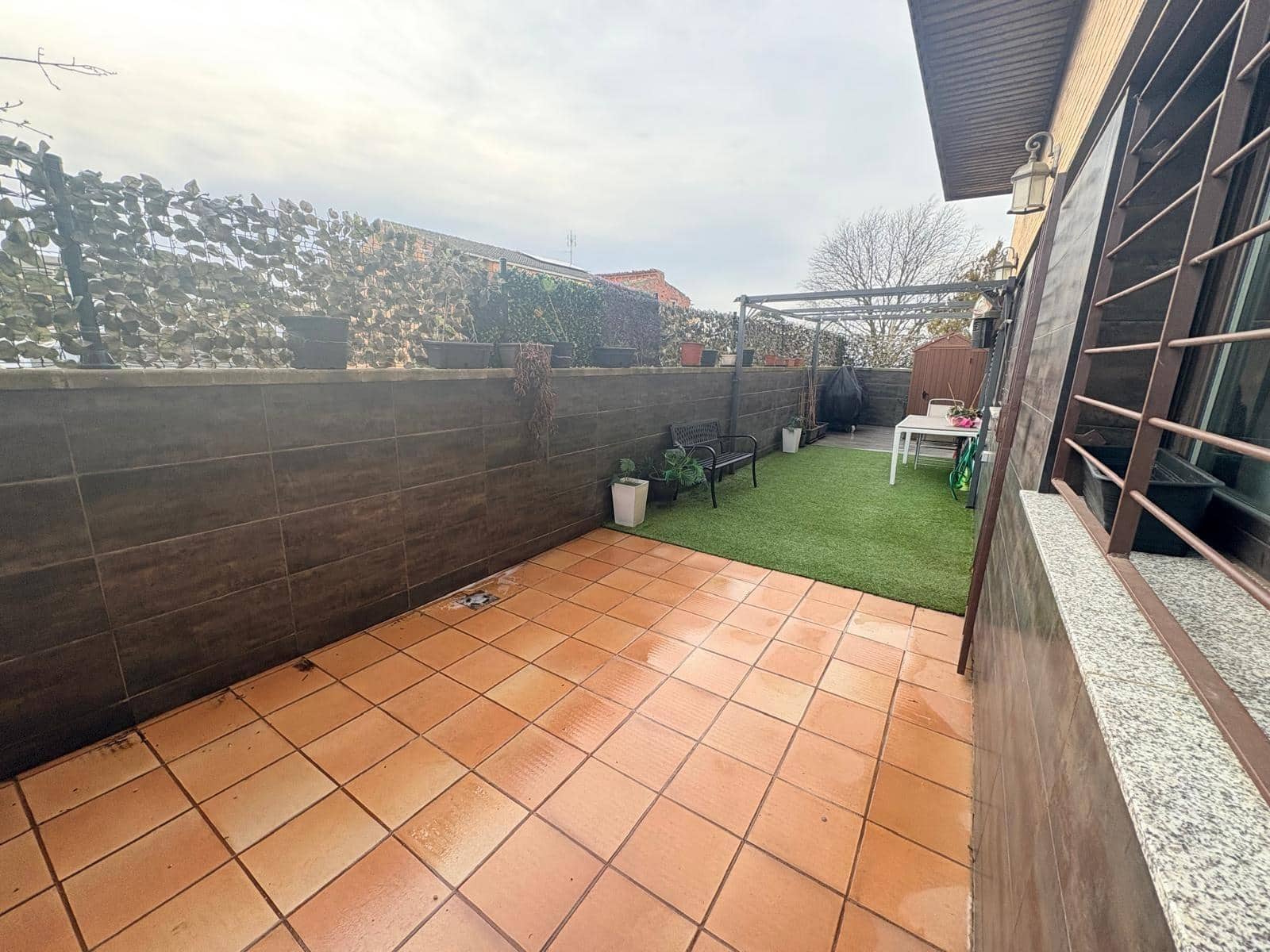 2 bedroom Flat for sale in Sant Guim de Freixenet - € 140,000 (Ref: 9591280)