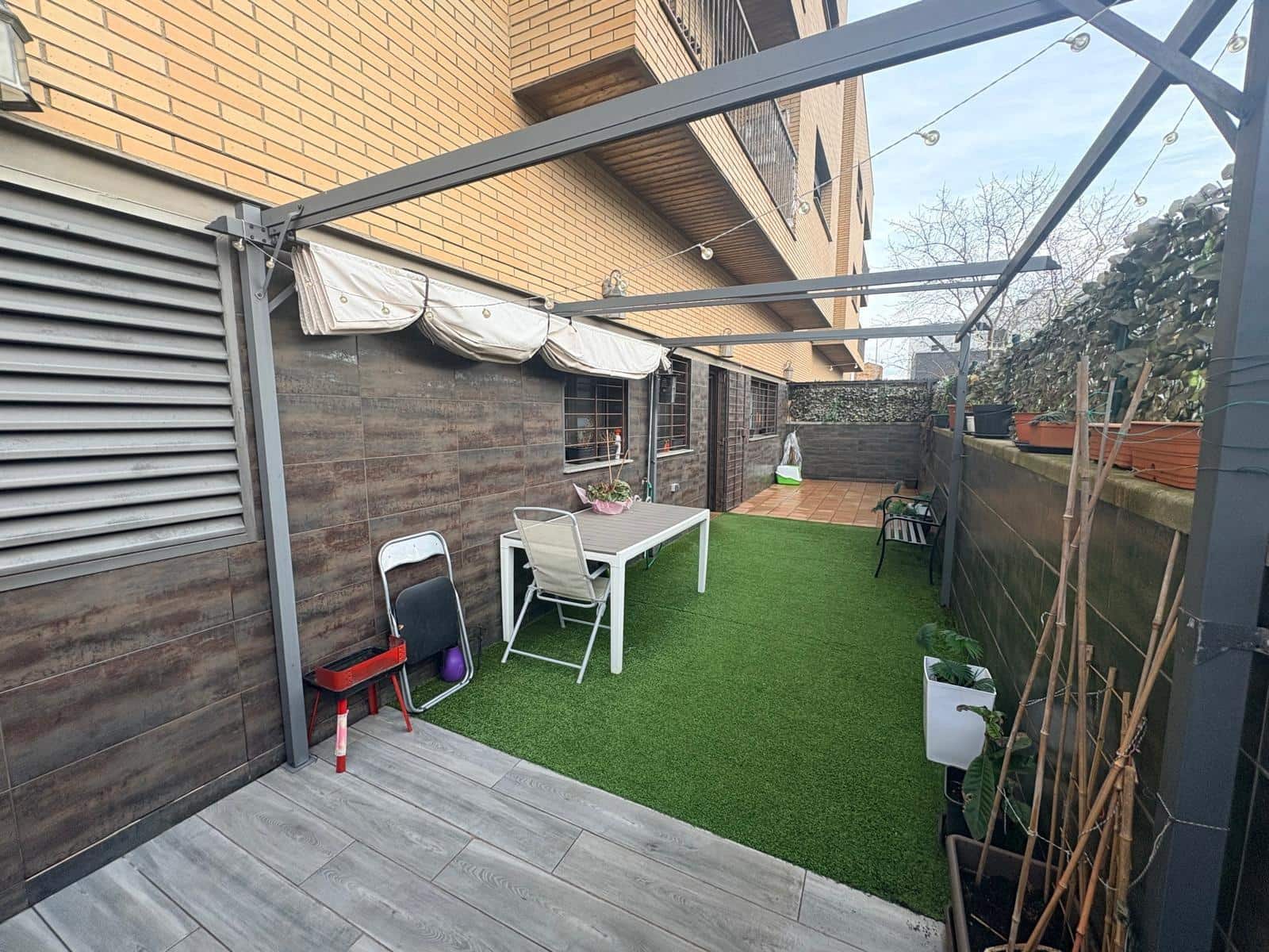 2 bedroom Flat for sale in Sant Guim de Freixenet - € 140,000 (Ref: 9591280)