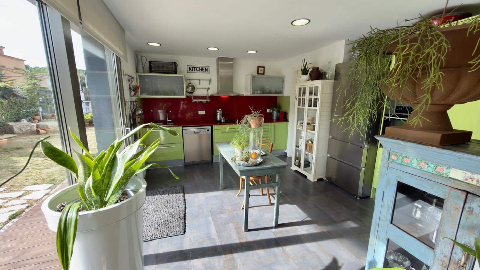 Chalet de 5 habitaciones en Castellolí en venta con garaje - 479.000 € (Ref: 9604977)