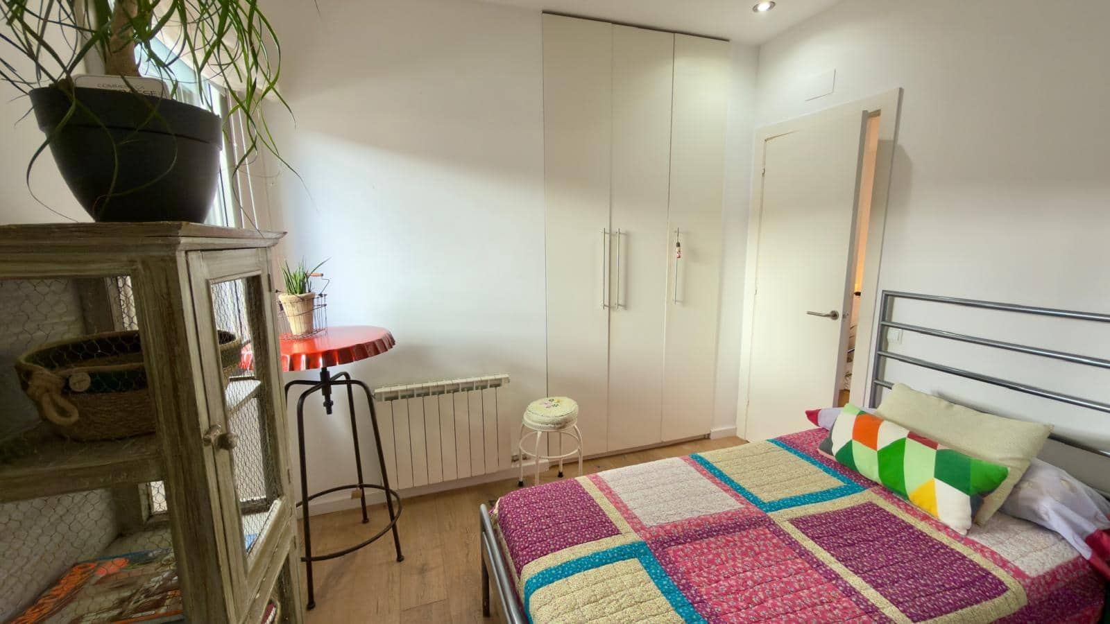 Chalet de 5 habitaciones en Castellolí en venta con garaje - 479.000 € (Ref: 9604977)