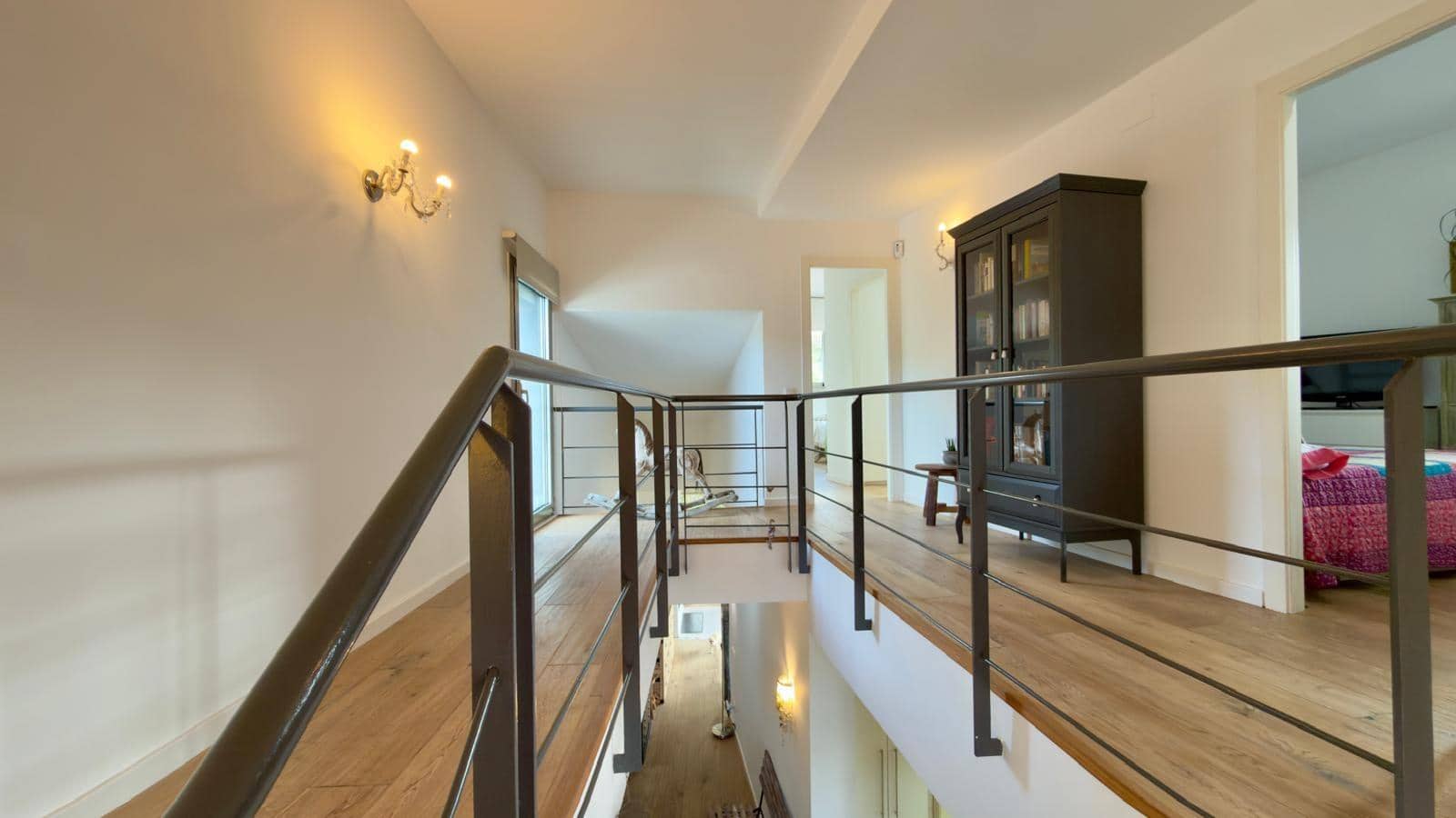 Chalet de 5 habitaciones en Castellolí en venta con garaje - 479.000 € (Ref: 9604977)