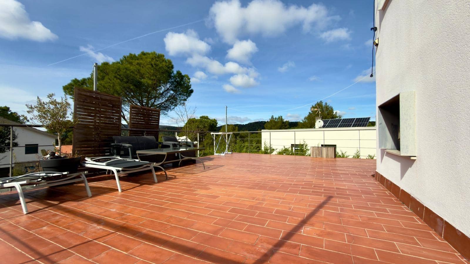 Chalet de 5 habitaciones en Castellolí en venta con garaje - 479.000 € (Ref: 9604977)