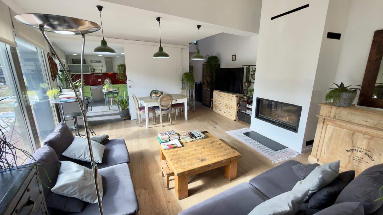 5 bedroom Villa for sale in Castelloli with garage - € 479,000 (Ref: 9604977)