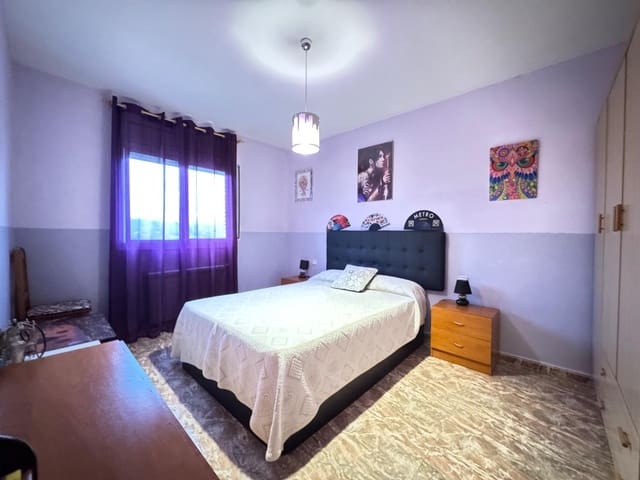 4 bedroom Finca/Country House for sale in Sarral with garage - € 260,000 (Ref: 9604978)